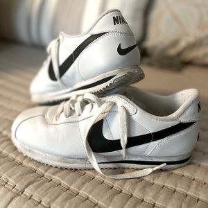 Old school Men’s Nike sneakers size 8